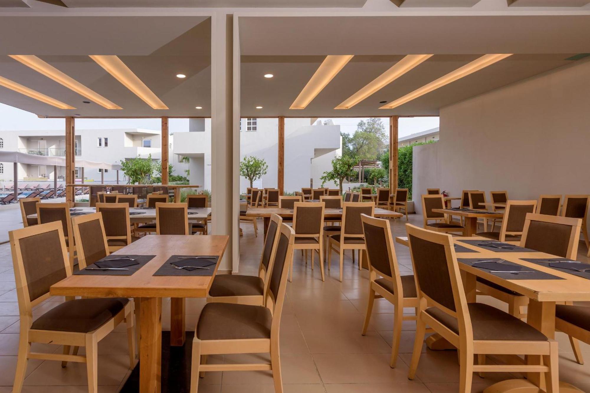 Zeus Hotels Ydoria Resort Adelianos Kampos Exterior foto